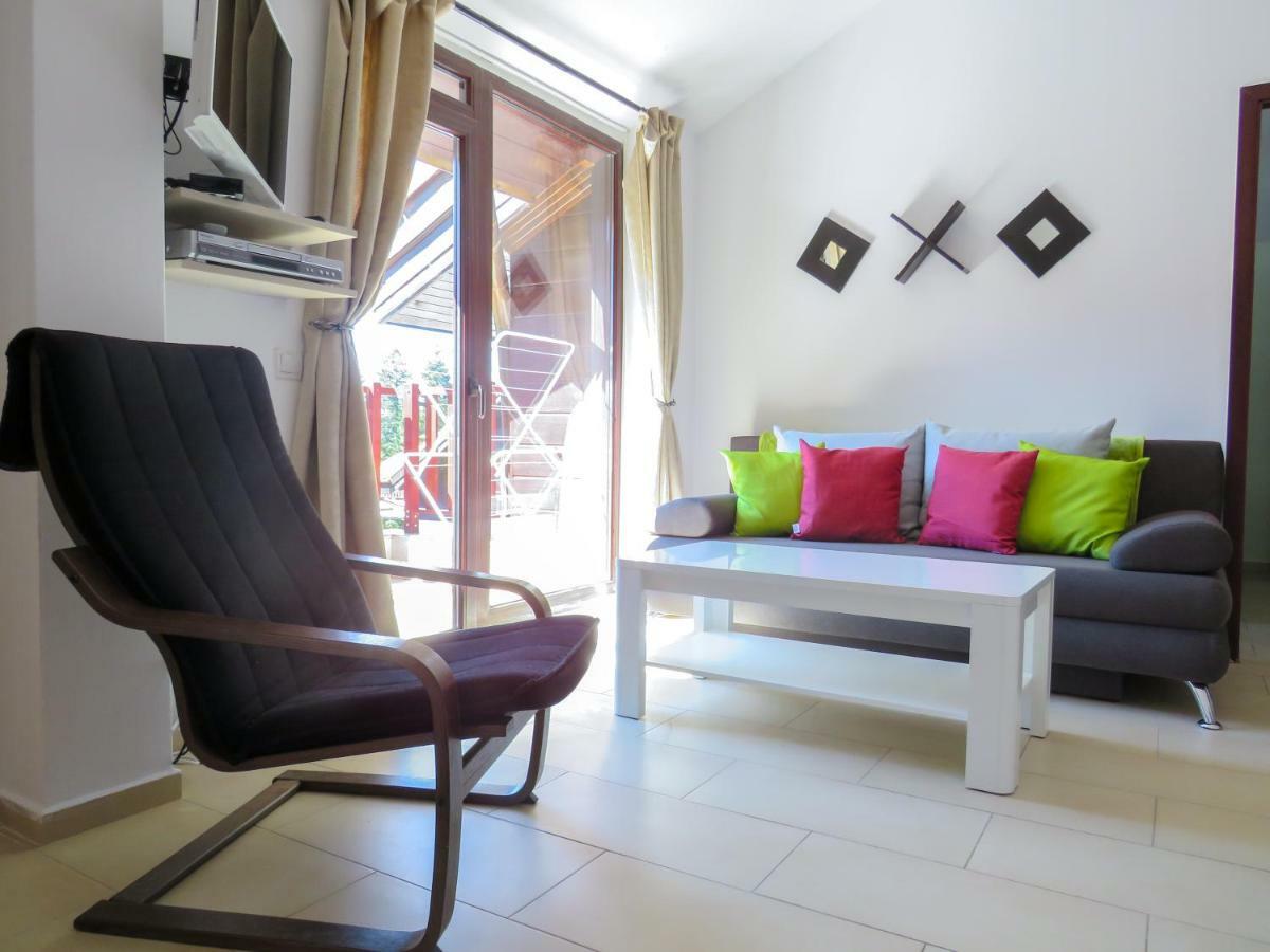 Flora Daisy Apartment Nr 28 보로베츠 외부 사진